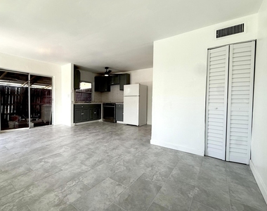 3100 Nw 4th Avenue - Photo Thumbnail 1