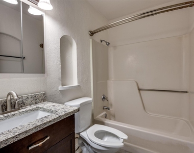 4427 Jenkins Street - Photo Thumbnail 6