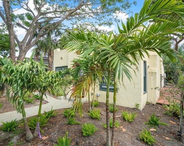 726 N Street - Photo Thumbnail 16