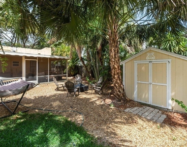 726 N Street - Photo Thumbnail 13