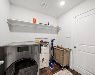 3806 Dogwood Road - Photo Thumbnail 8