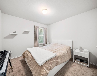 3806 Dogwood Road - Photo Thumbnail 7