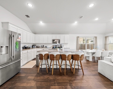 3806 Dogwood Road - Photo Thumbnail 15