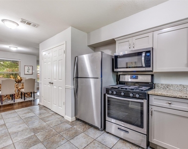 2600 San Marcus Avenue - Photo Thumbnail 11