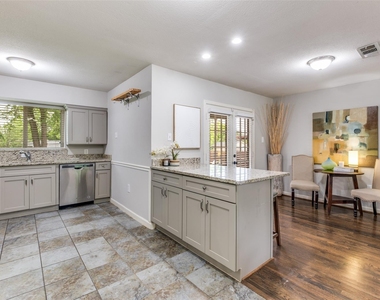 2600 San Marcus Avenue - Photo Thumbnail 12