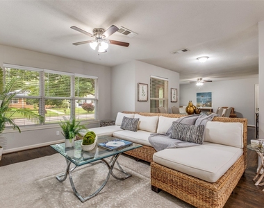 2600 San Marcus Avenue - Photo Thumbnail 5
