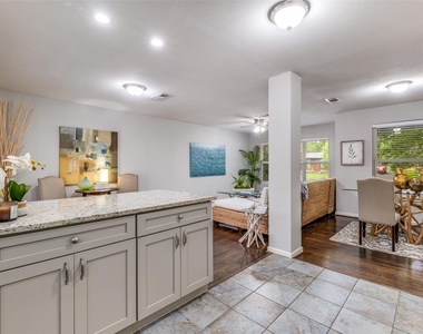 2600 San Marcus Avenue - Photo Thumbnail 8