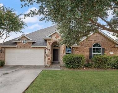 1202 Chestnut Hill Drive - Photo Thumbnail 1