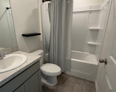 2507 Se Charleston Drive - Photo Thumbnail 10