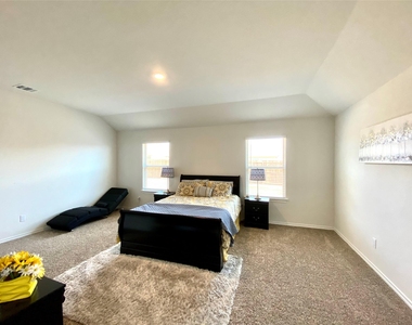 408 Wrangler Drive - Photo Thumbnail 11