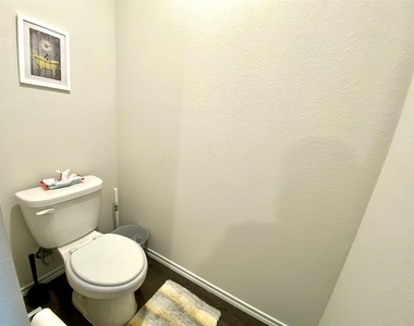 408 Wrangler Drive - Photo Thumbnail 14