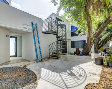 800 Sw 4th Avenue - Photo Thumbnail 2