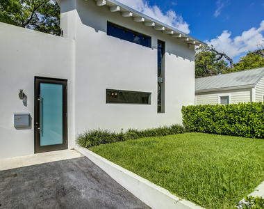 800 Sw 4th Avenue - Photo Thumbnail 1