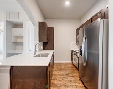 5232 Colleyville Boulevard - Photo Thumbnail 4