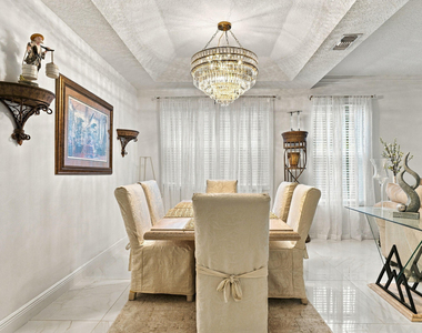 1720 Corsica Drive - Photo Thumbnail 12