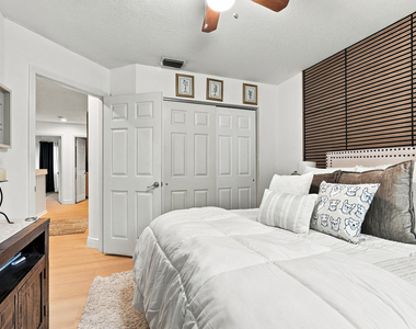 1720 Corsica Drive - Photo Thumbnail 23