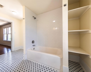 5336 Junius Street - Photo Thumbnail 5