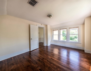 5336 Junius Street - Photo Thumbnail 11