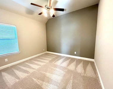 1400 Via Toscana Lane - Photo Thumbnail 25