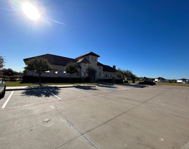 1400 Via Toscana Lane - Photo Thumbnail 36