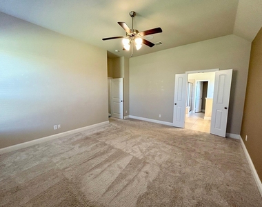 1400 Via Toscana Lane - Photo Thumbnail 20