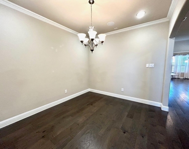 1400 Via Toscana Lane - Photo Thumbnail 6