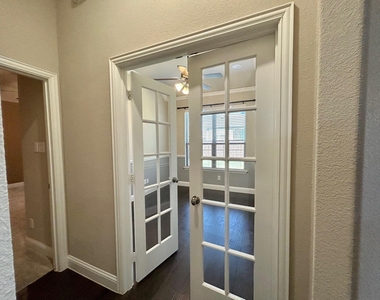 1400 Via Toscana Lane - Photo Thumbnail 16