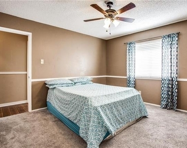 6817 Haltom Road - Photo Thumbnail 12