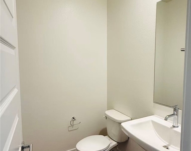 4016 E Lily Paseo #121 - Photo Thumbnail 3