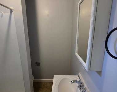 235 E Warner Street - Photo Thumbnail 6