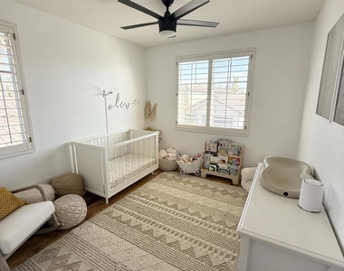 2805 Golf Villa Way - Photo Thumbnail 17