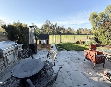 2805 Golf Villa Way - Photo Thumbnail 1
