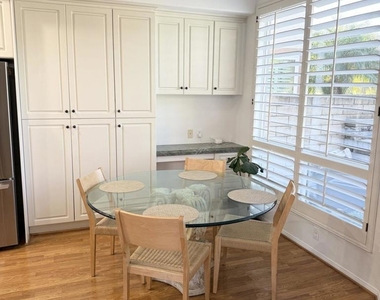 2805 Golf Villa Way - Photo Thumbnail 5