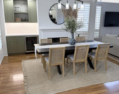 2805 Golf Villa Way - Photo Thumbnail 10