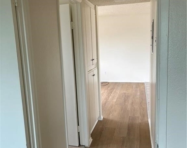 9250 Wheeler Court - Photo Thumbnail 7