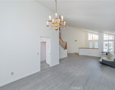 6452 Via Del Rancho - Photo Thumbnail 5