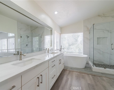 6452 Via Del Rancho - Photo Thumbnail 14