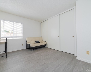 6452 Via Del Rancho - Photo Thumbnail 29