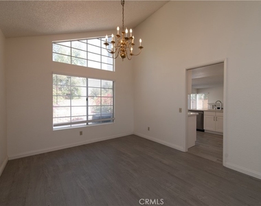 6452 Via Del Rancho - Photo Thumbnail 4