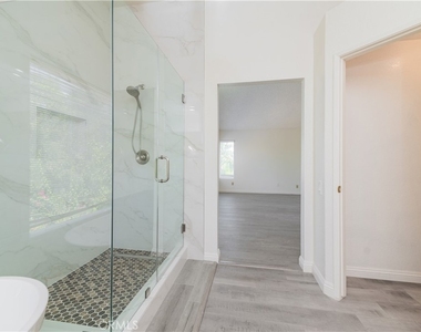 6452 Via Del Rancho - Photo Thumbnail 16