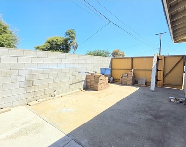 124 N 12th Avenue - Photo Thumbnail 18