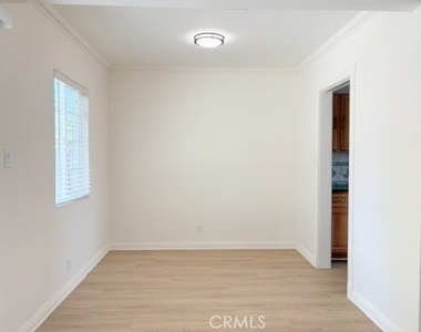 1837 Lancewood Avenue - Photo Thumbnail 3