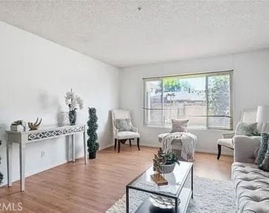 4411 Boston Way - Photo Thumbnail 14