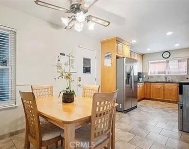 4411 Boston Way - Photo Thumbnail 8