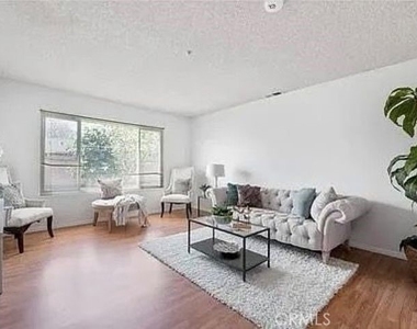 4411 Boston Way - Photo Thumbnail 13