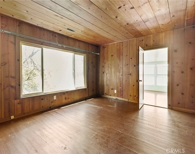 12833 Castle Court Drive - Photo Thumbnail 15