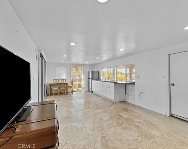 12833 Castle Court Drive - Photo Thumbnail 27