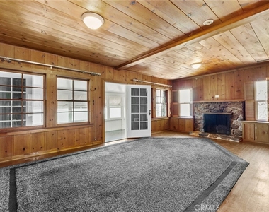 12833 Castle Court Drive - Photo Thumbnail 7
