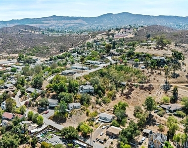 12833 Castle Court Drive - Photo Thumbnail 48