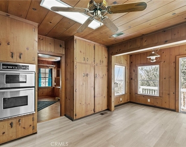12833 Castle Court Drive - Photo Thumbnail 13